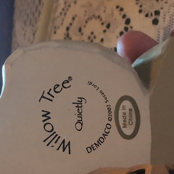 WILLOW TREE FIGURINE 'QUIETLY' Mother with Two Children by Susan Lordi 2002 - Picture 4 of 6